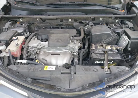 2017 Toyota Rav4 Le z USA, uszkodzony, nr VIN JTMZFREV5HD093875